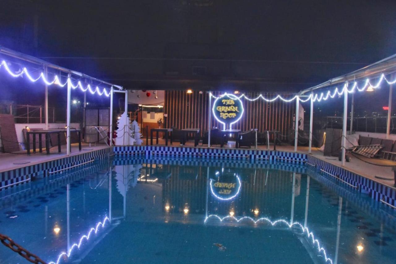 Popular Hotel Pune Exterior foto