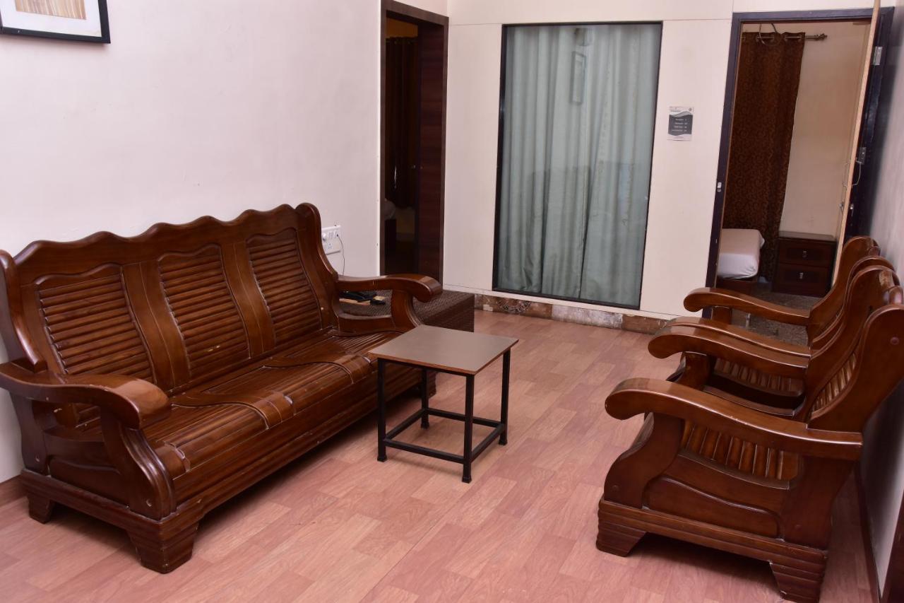 Popular Hotel Pune Exterior foto